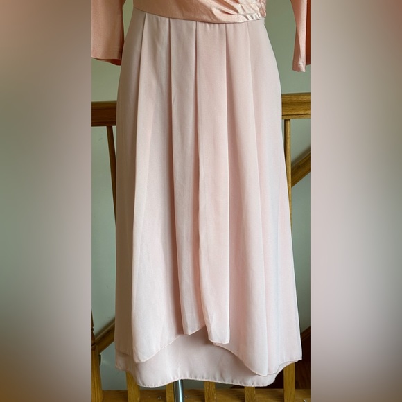 Clothes Mentor No Tag Peach Satin Sheer Wrap Look NWT. Sz XL Pleated In Front. - Picture 3 of 14
